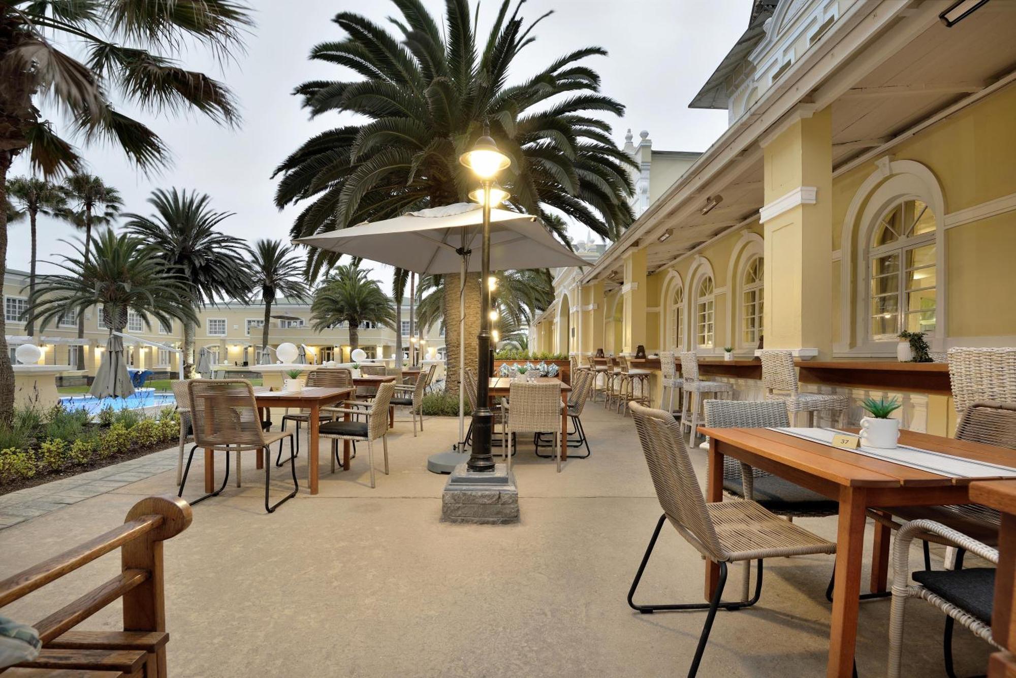 Swakopmund Hotel & Entertainment Centre Exterior foto