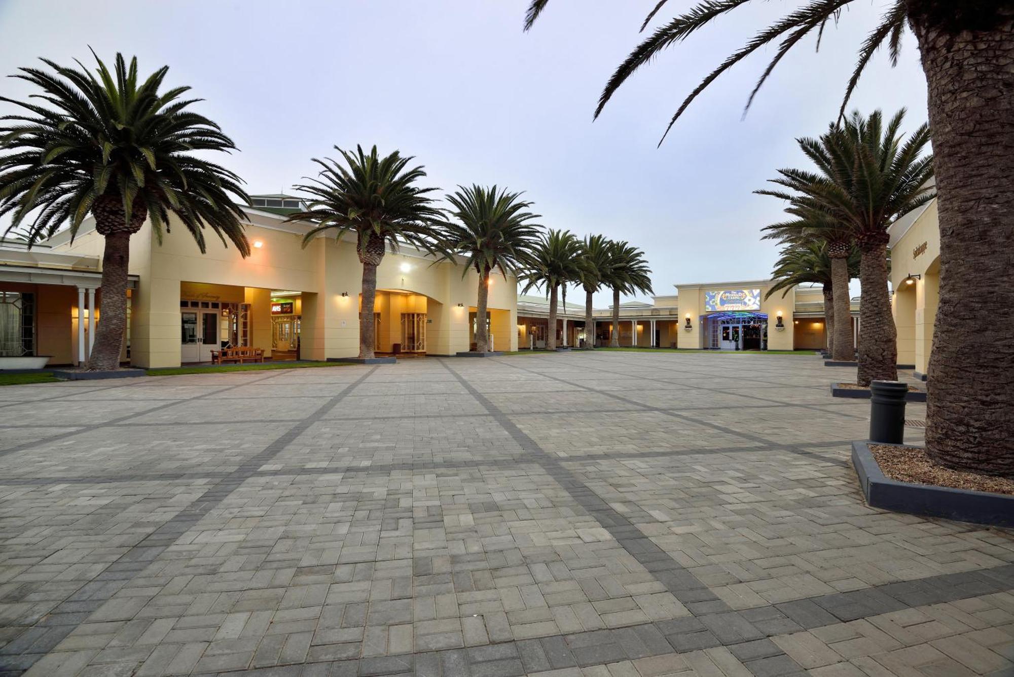 Swakopmund Hotel & Entertainment Centre Exterior foto